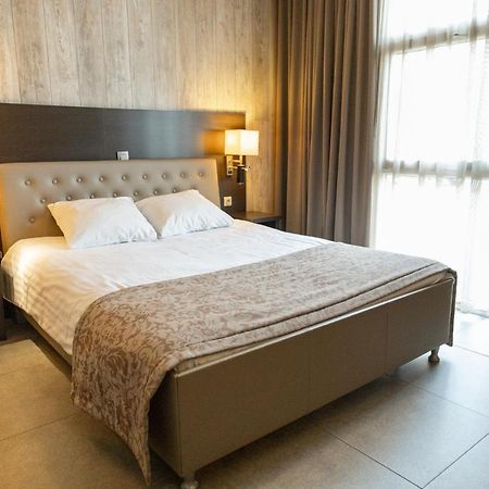 Hotel De Maaskant Maaseik Kültér fotó