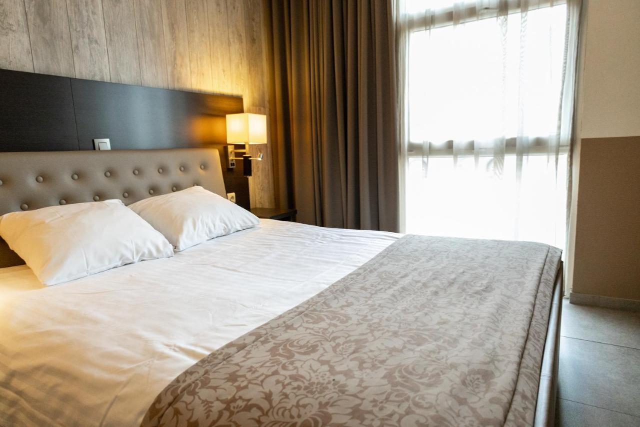 Hotel De Maaskant Maaseik Kültér fotó